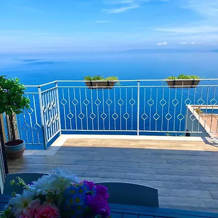 Vakantiehuis Blue Jolie Scilla